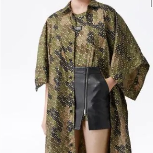 MONOGRAM PRINT NYLON TWILL PONCHO IN KHAKI - Picture 3 of 4